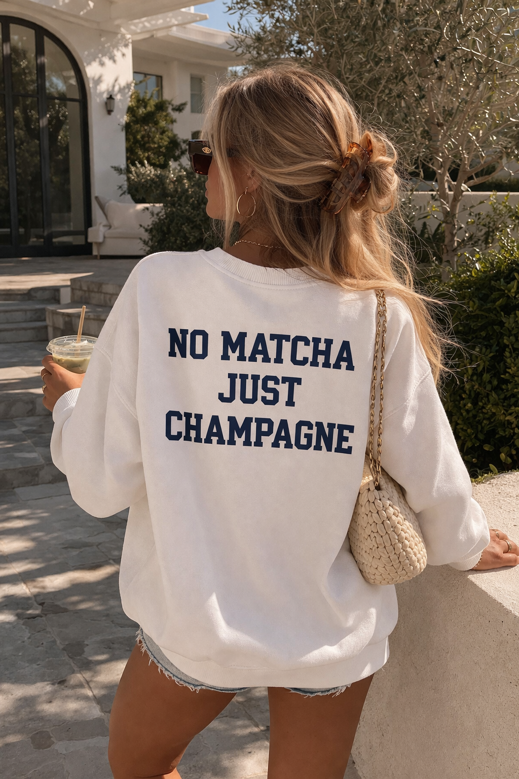 Witte trui met “No Matcha Just Champagne” Print